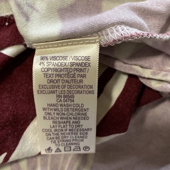 Tommy Bahama Burgundy Floral Tank Top Size XS - Picture 7 of 9